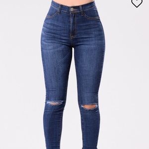 🚨 Fashion Nova Jeans 🚨